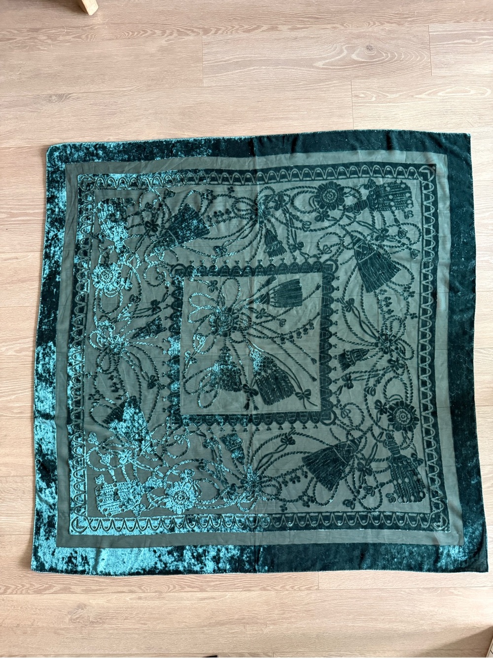 Emerald Green Velvet Burnout Piano Shawl Scarf - 44 x 44”